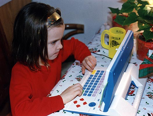 computerkid.JPG (52903 bytes)